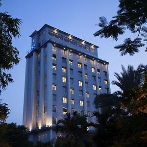 Batiqa Hotel Darmo - Surabaya